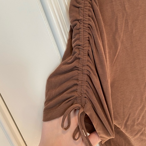 Banana Republic Sandwash Modal Ruched-Sleeve Top - Picture 4 of 6